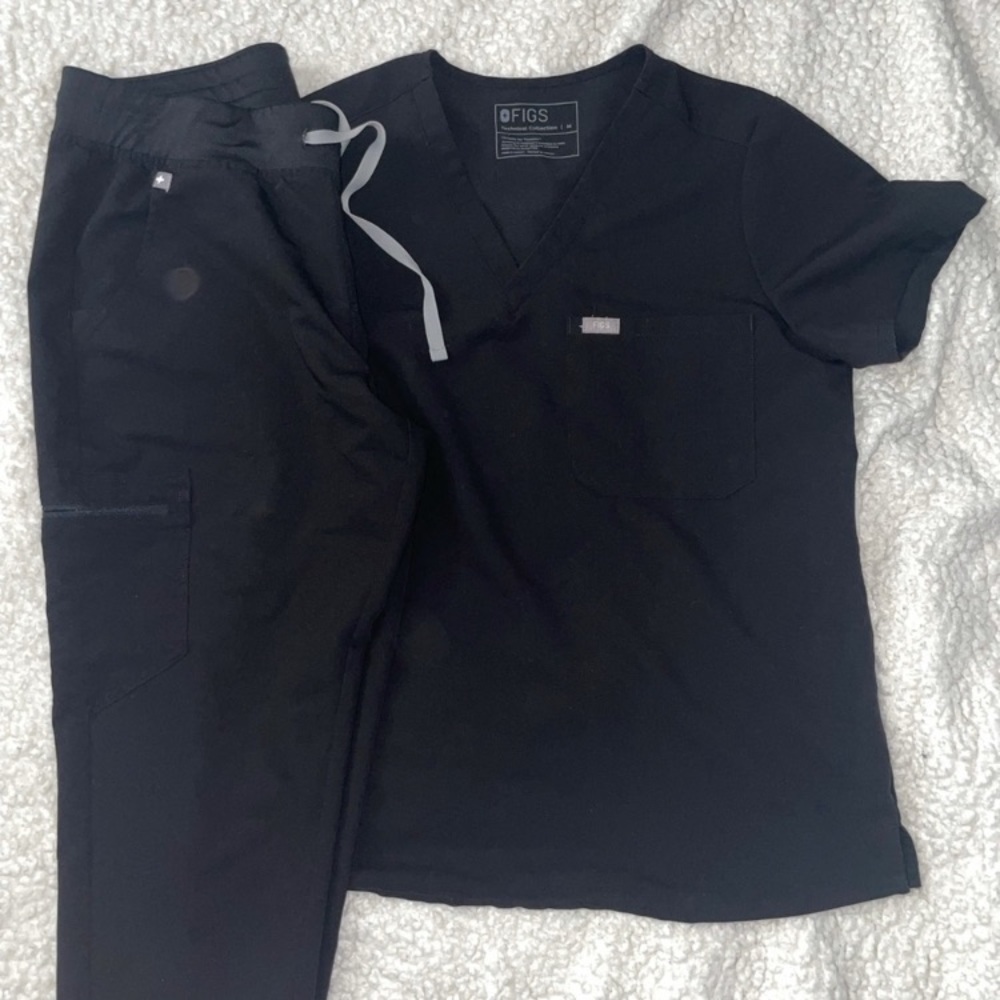 Black figs scrub set